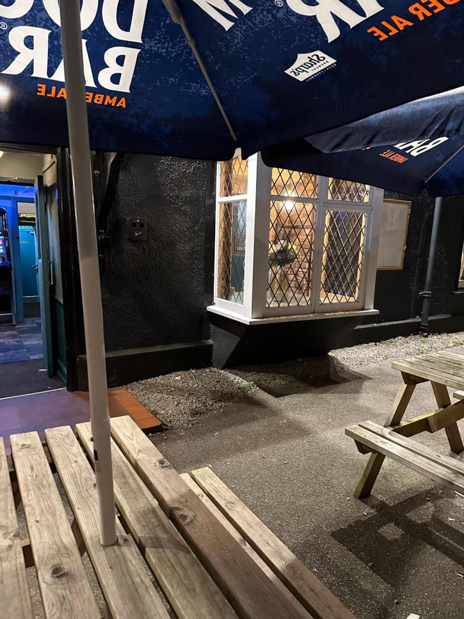 ホテル The Kings Head Chacewater エクステリア 写真