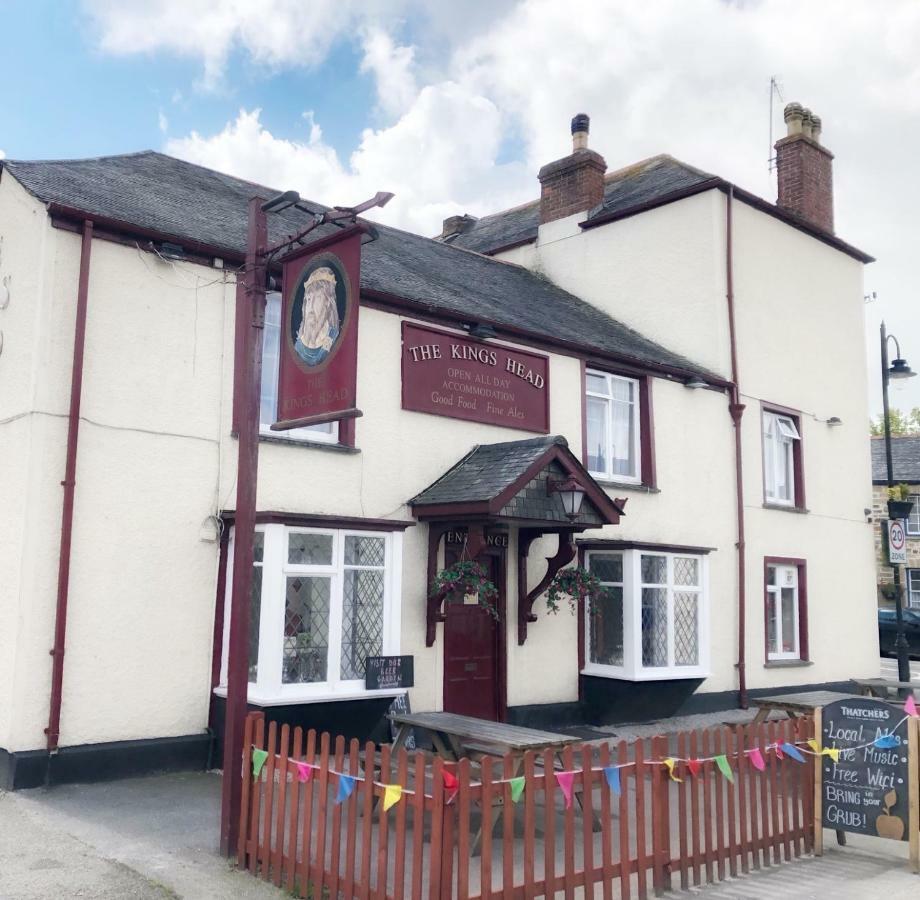 ホテル The Kings Head Chacewater エクステリア 写真