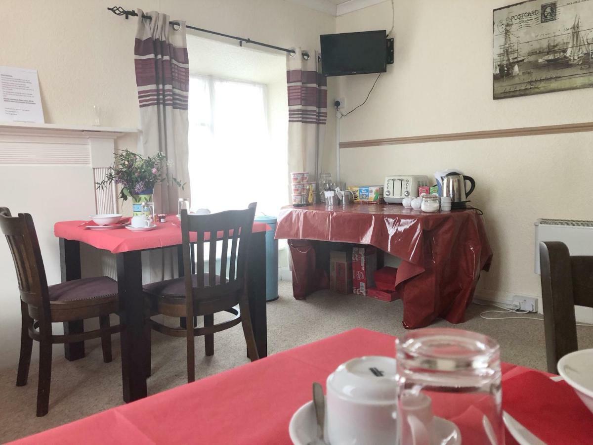 ホテル The Kings Head Chacewater エクステリア 写真